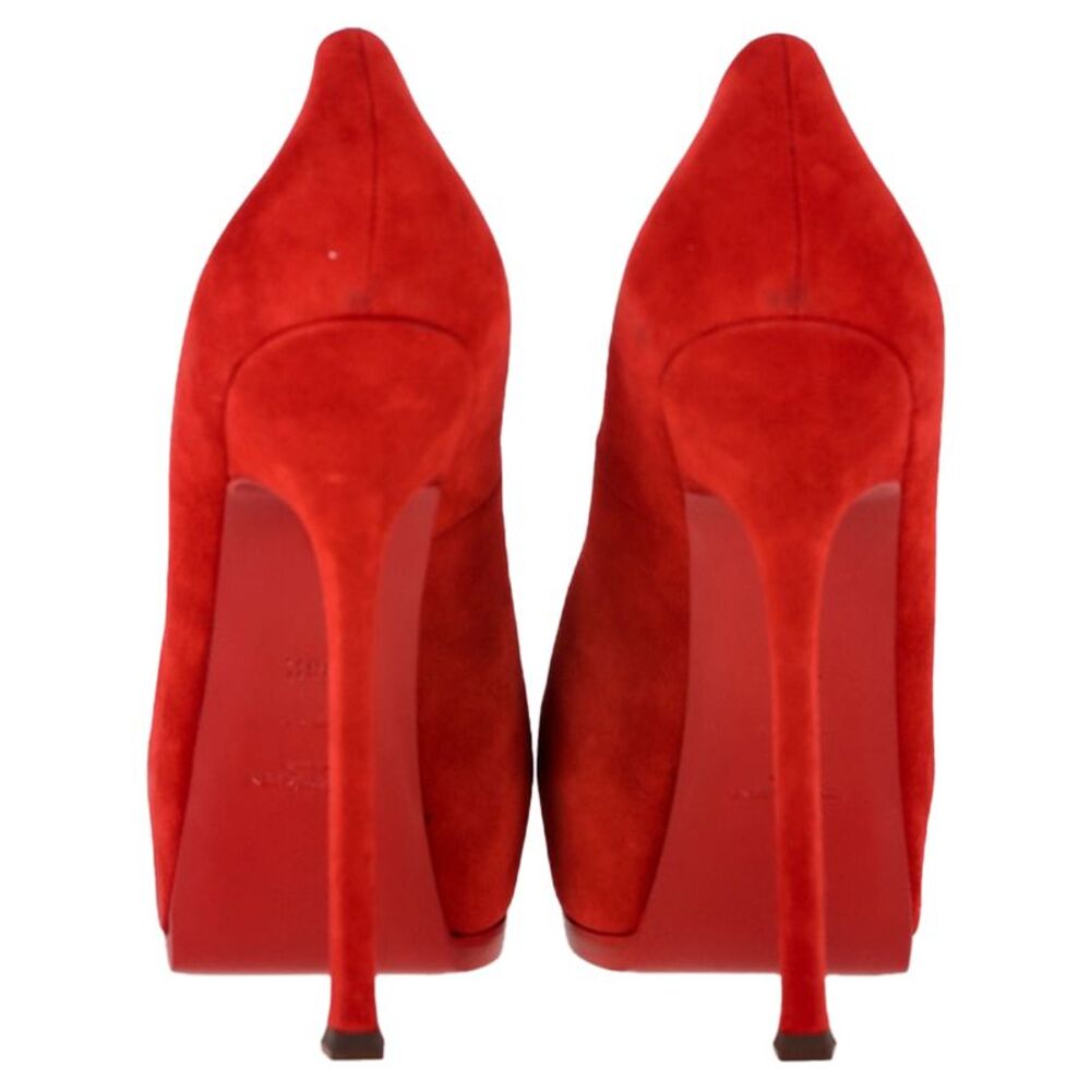 Saint Laurent Tribtoo Pumps in Red Suede - Picture 6 of 9